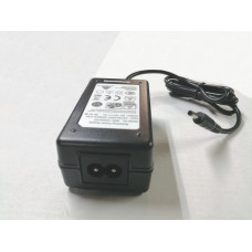 Adaptador AC/DC INSYS CD9-G156 12V/2A 2.5mm p/ Portátil Adaptador AC/DC INSYS CD9-G156 12V/2A 2.5mm p/ Portátil